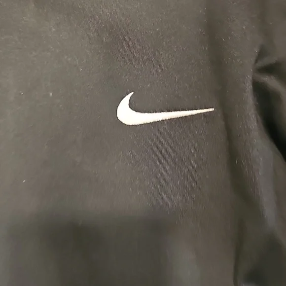 Nike Men's Black Long Sleeve Shirt - Picture 2 of 6